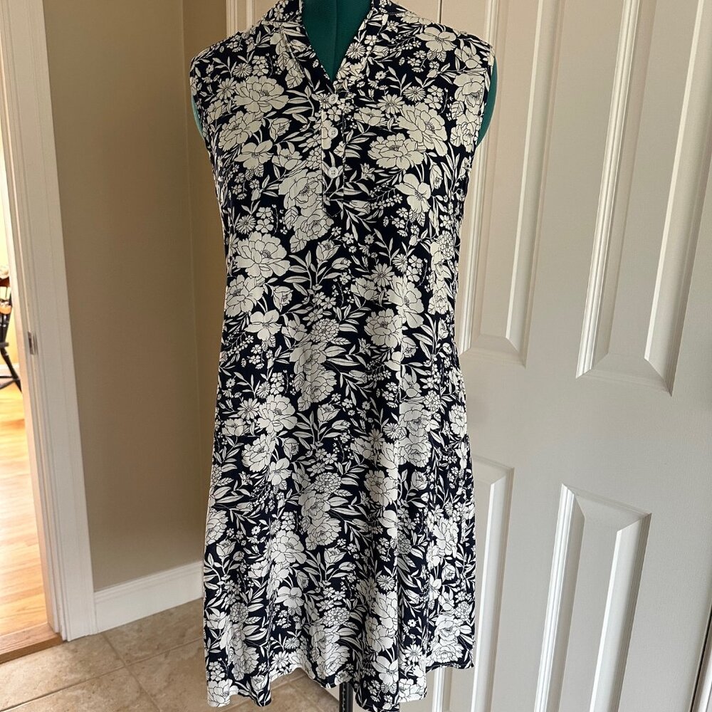 NWT Papillon Navy and White Floral Dress Size Large